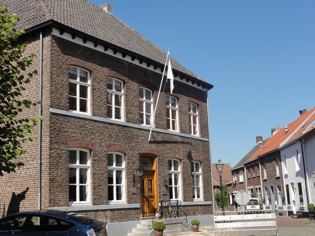 B&B Appartementen Engelenhof Stevensweert Экстерьер фото